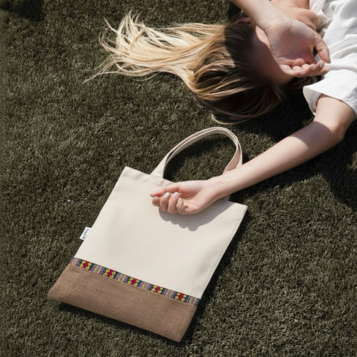 Sac en laine orangé – Pièce unique